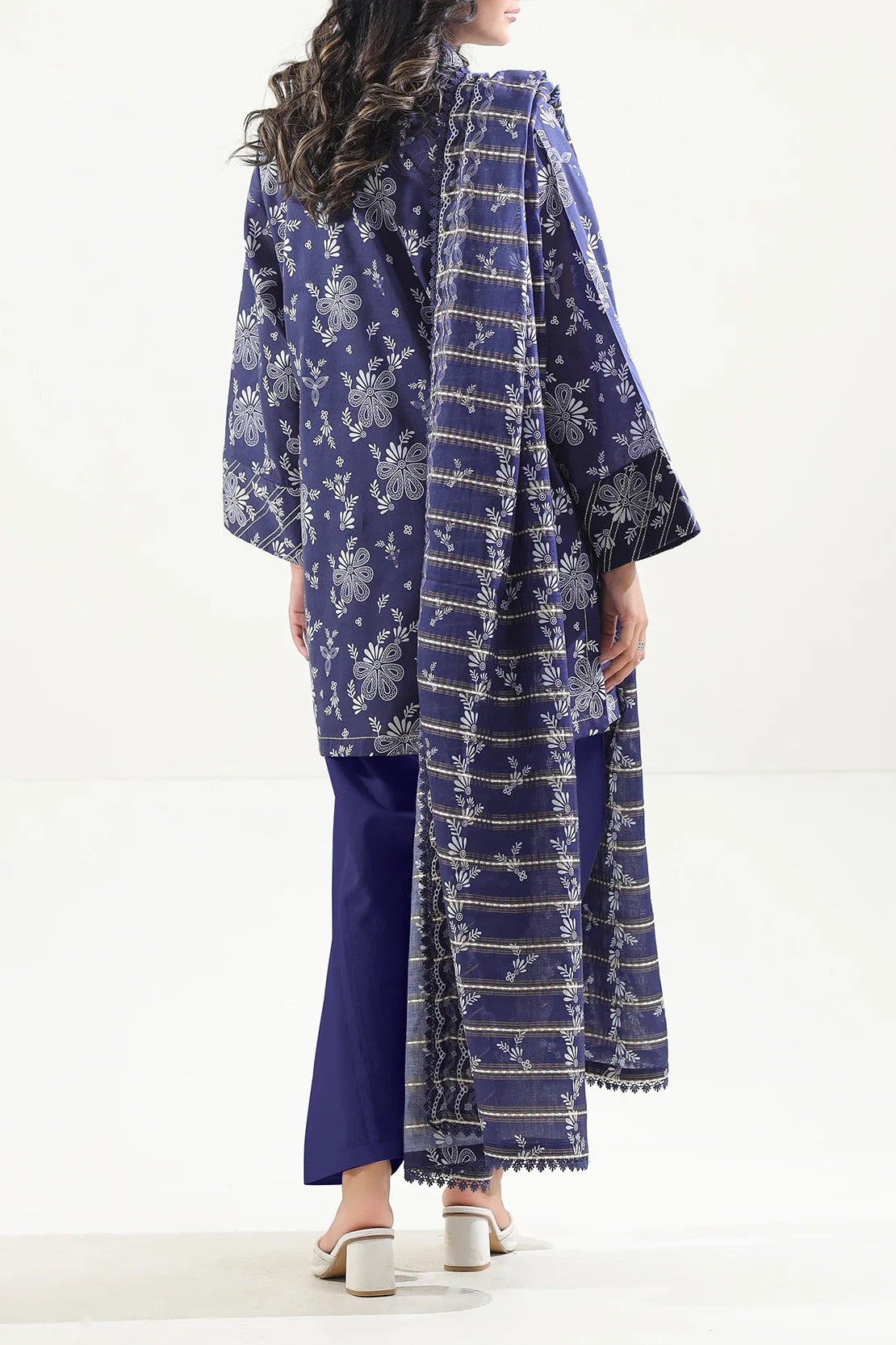 Saya Unstitched Printed Lawn 3 Piece - Apparel Accessory Designed For Fashion Styling And Daily Wardrobe Routine3765195